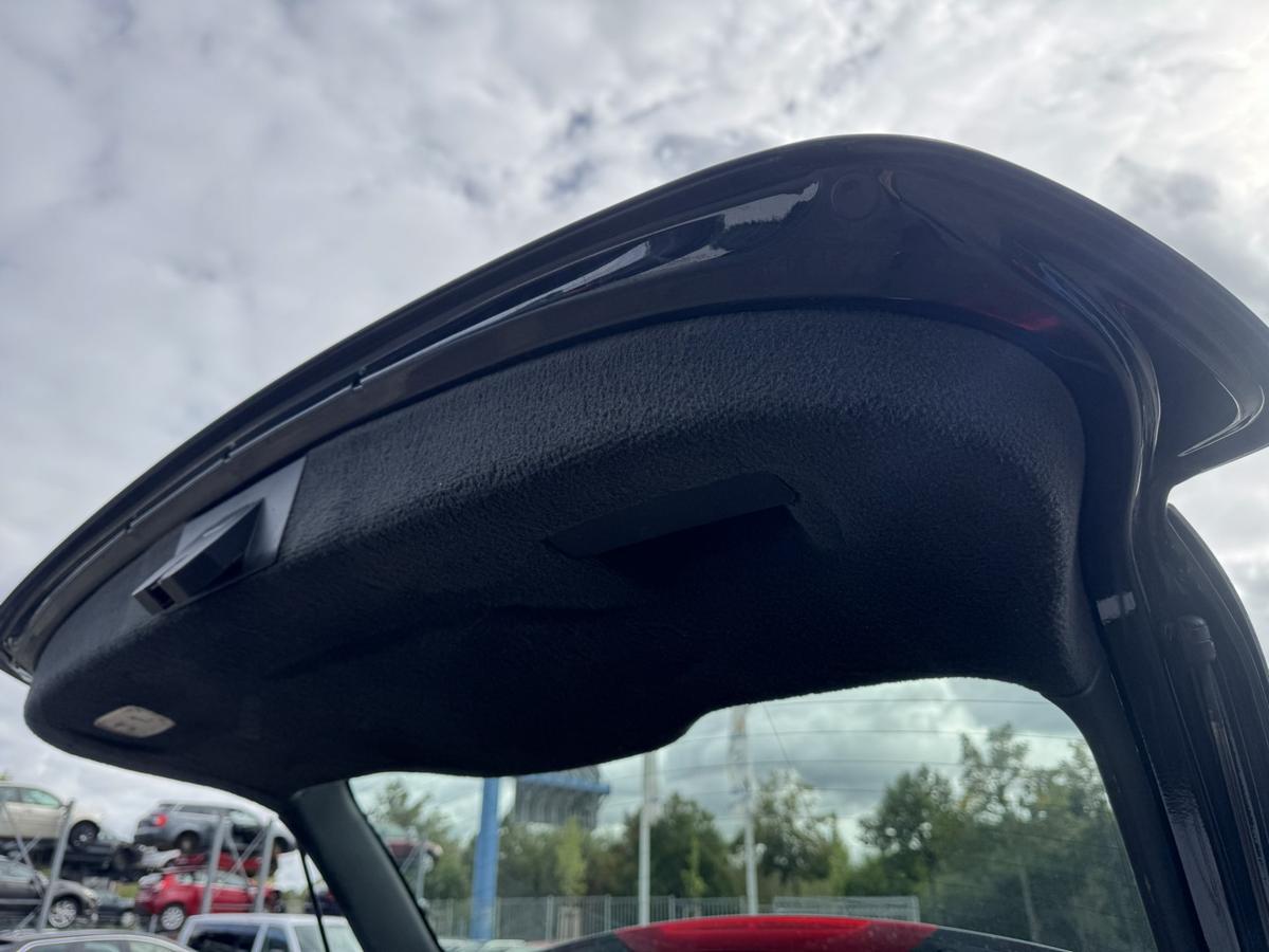 Volvo V60 original Heckklappe mit Heckscheibe 01900 Black Stone Bj.2011
